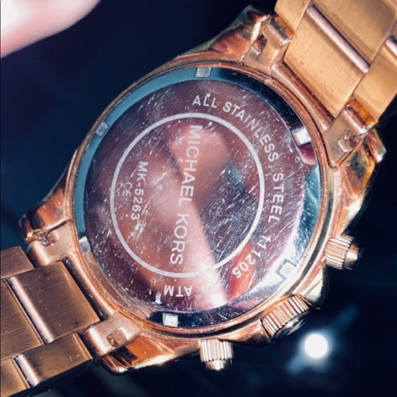 Micheal Kors Watch (Rose Gold) - Picture 5 of 8